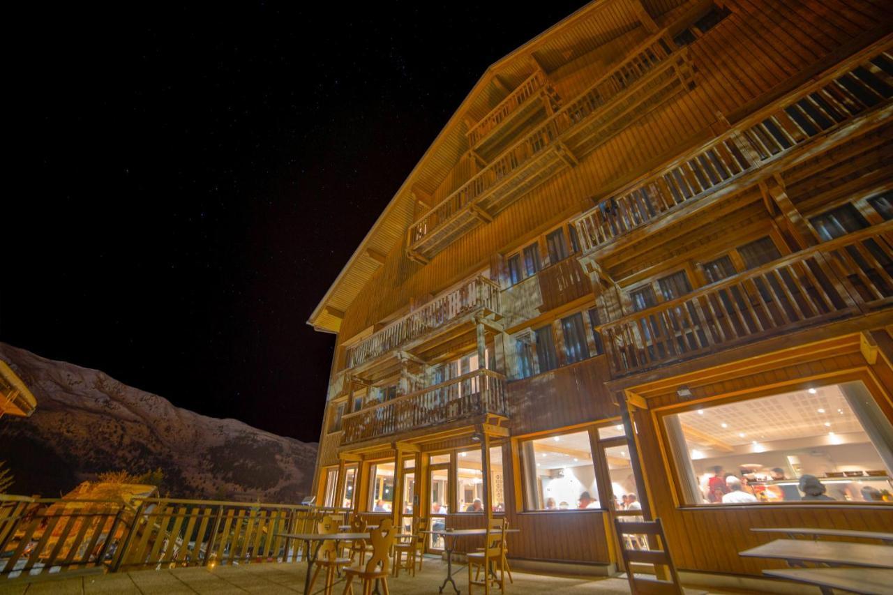 Hotel Le Chamois D'Or, Ussim Vacances Meribel Bagian luar foto